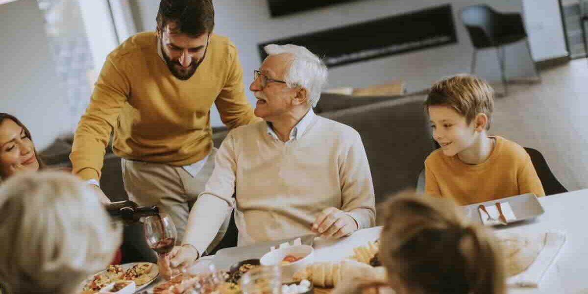 Referenze assistente domiciliare: perché sono fondamentali per trovare lavoro e garantire serenità alle famiglie